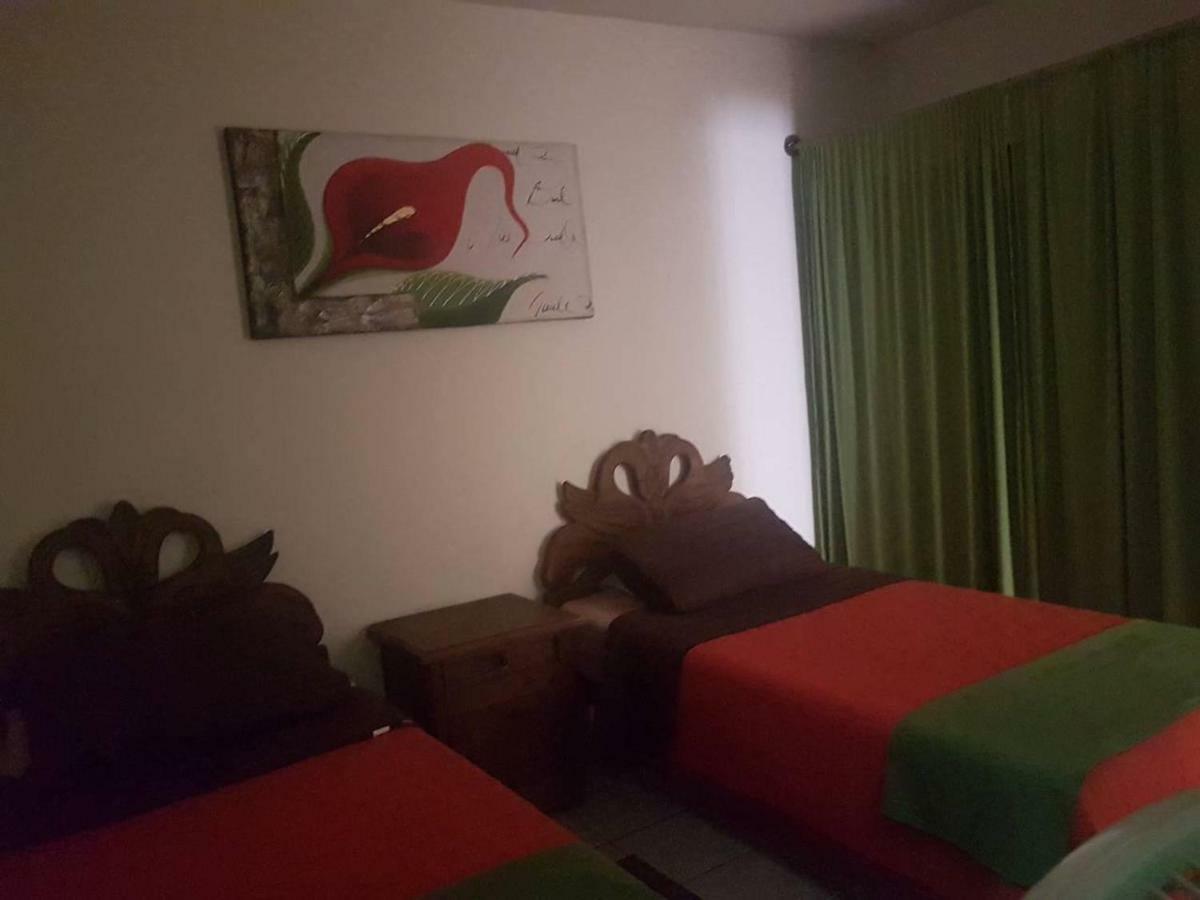 Hotel Y Suites Los Alcatraces León Kültér fotó